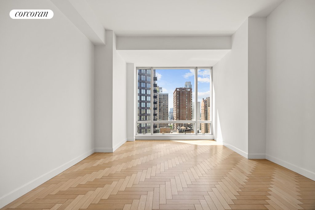 1 Central Park West, Unit 25E photo 5