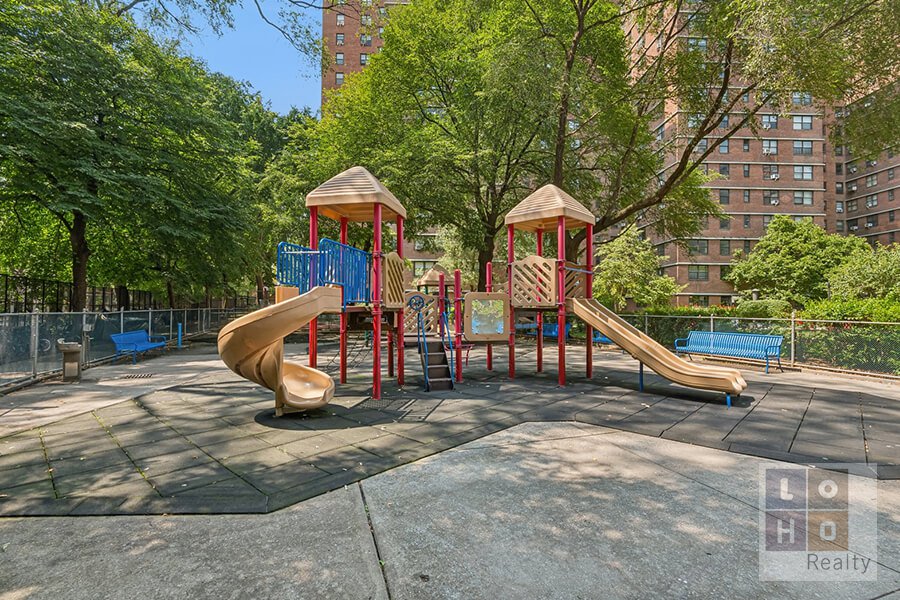 385 Grand Street, Unit L1606 photo 10