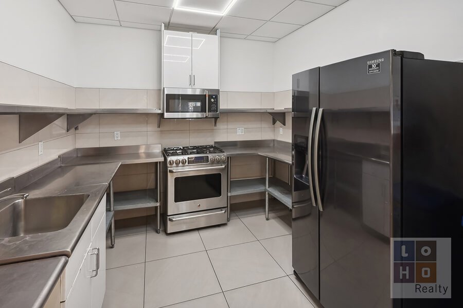 385 Grand Street, Unit L1606 photo 12