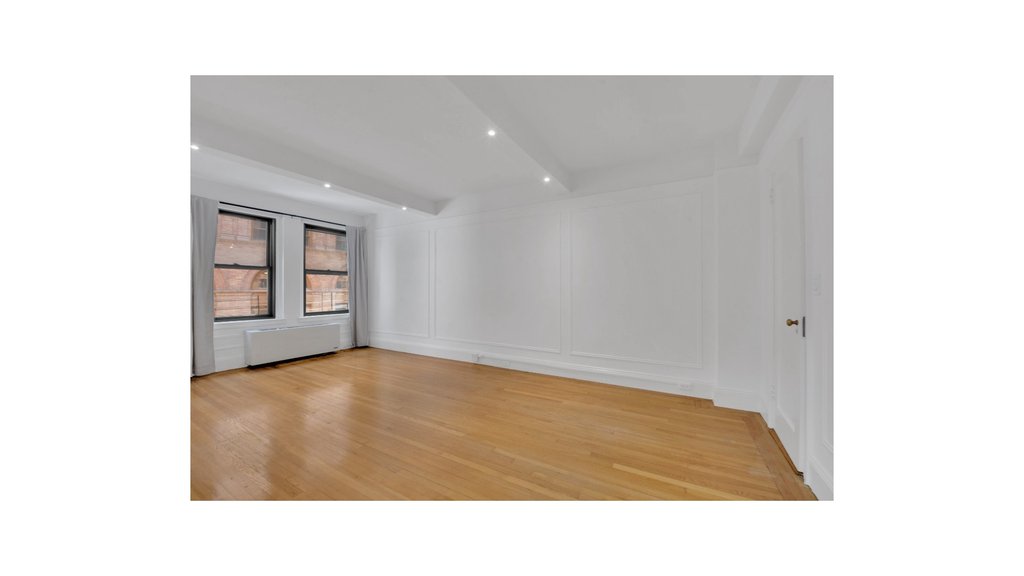 162 West 56th Street, Unit 1105 photo 5