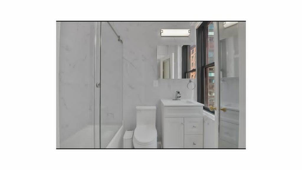 162 West 56th Street, Unit 1105 photo 6