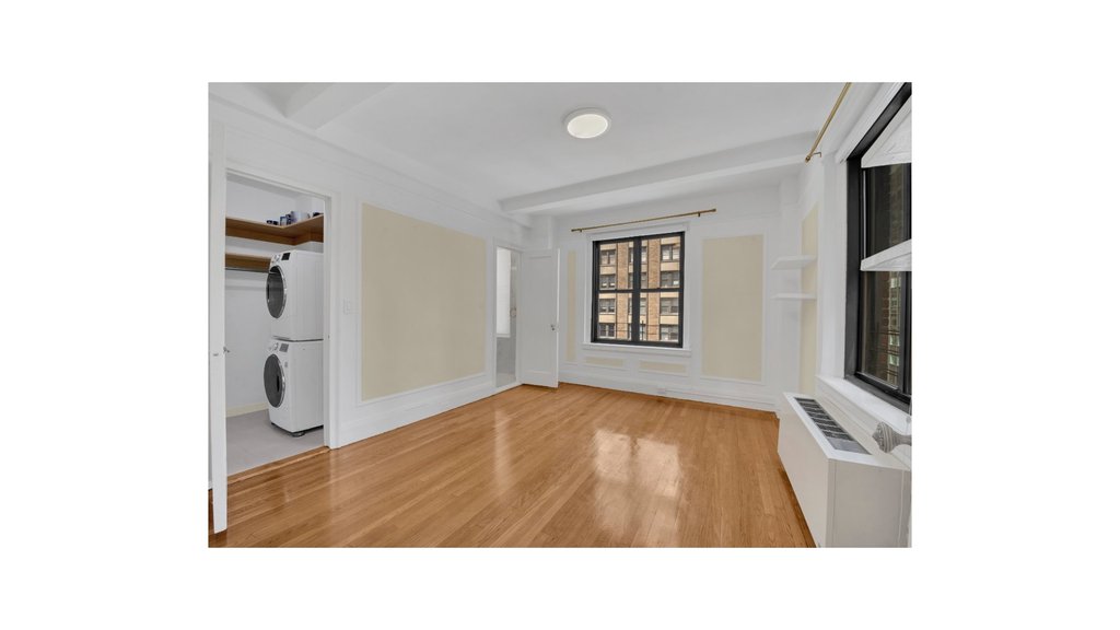 162 West 56th Street, Unit 1105 photo 7