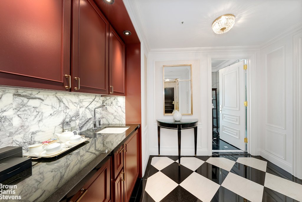2 East 55th Street, Unit 901 photo 4