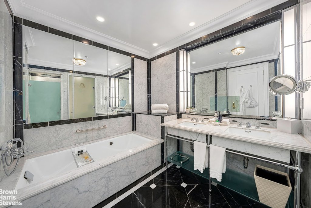 2 East 55th Street, Unit 901 photo 5
