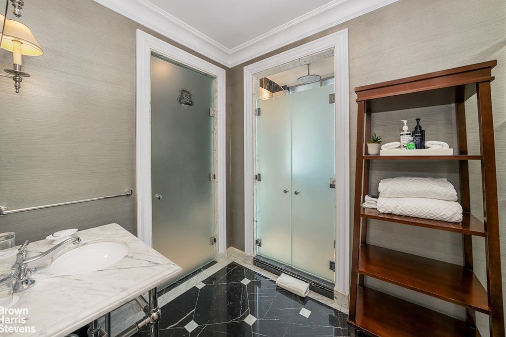 2 East 55th Street, Unit 901 photo 6