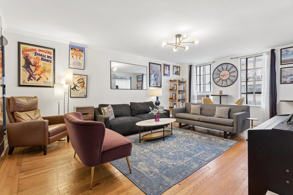 333 West 56th Street, Unit 9L photo 2