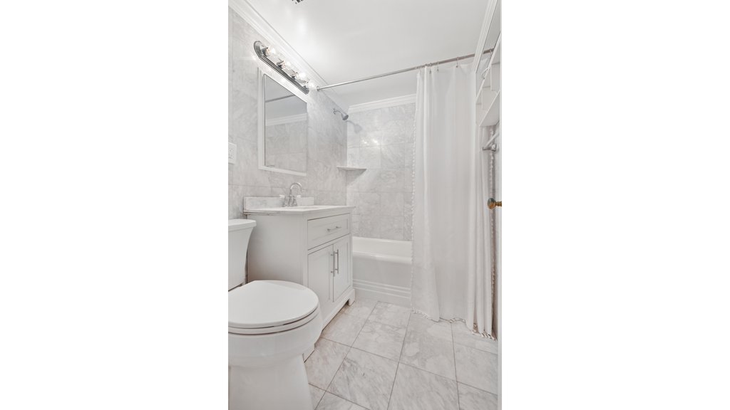 333 West 56th Street, Unit 9L photo 8