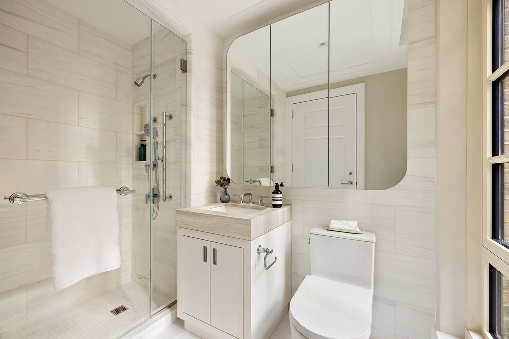 16 Fifth Avenue, Unit 7 photo 13