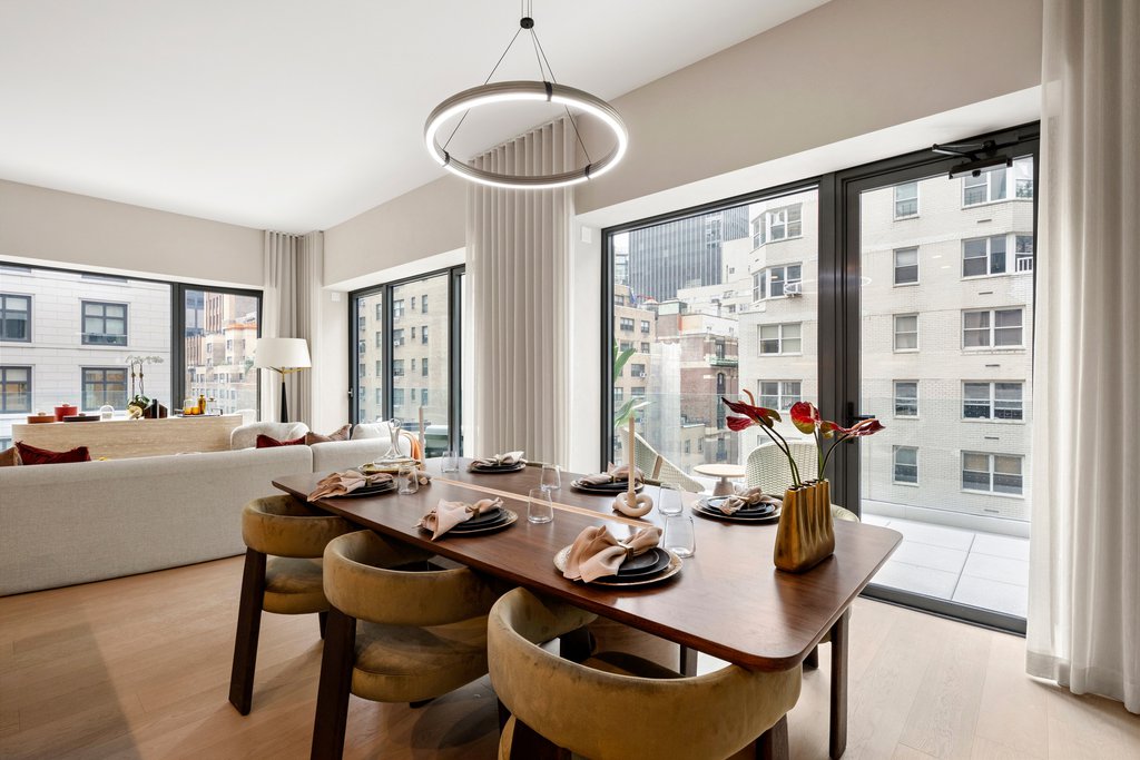126 East 57th Street, Unit 804 photo 21