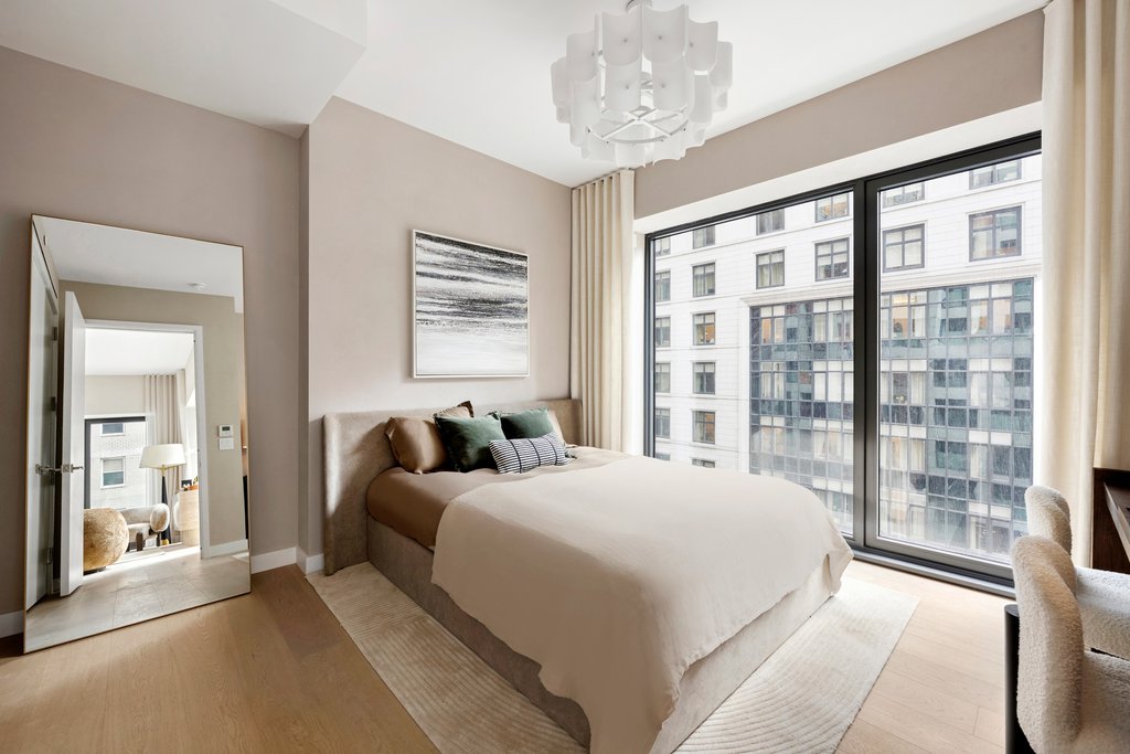 126 East 57th Street, Unit 804 photo 26