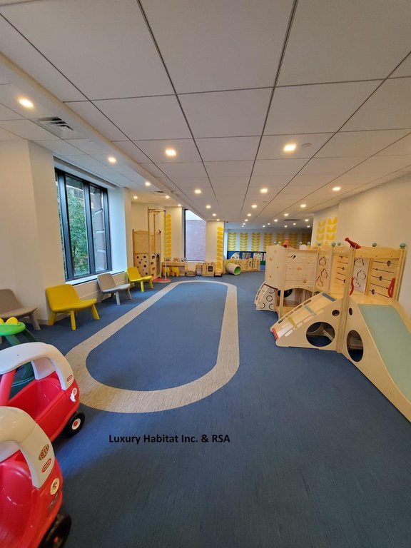 415 East 37th Street, Unit 15D photo 17