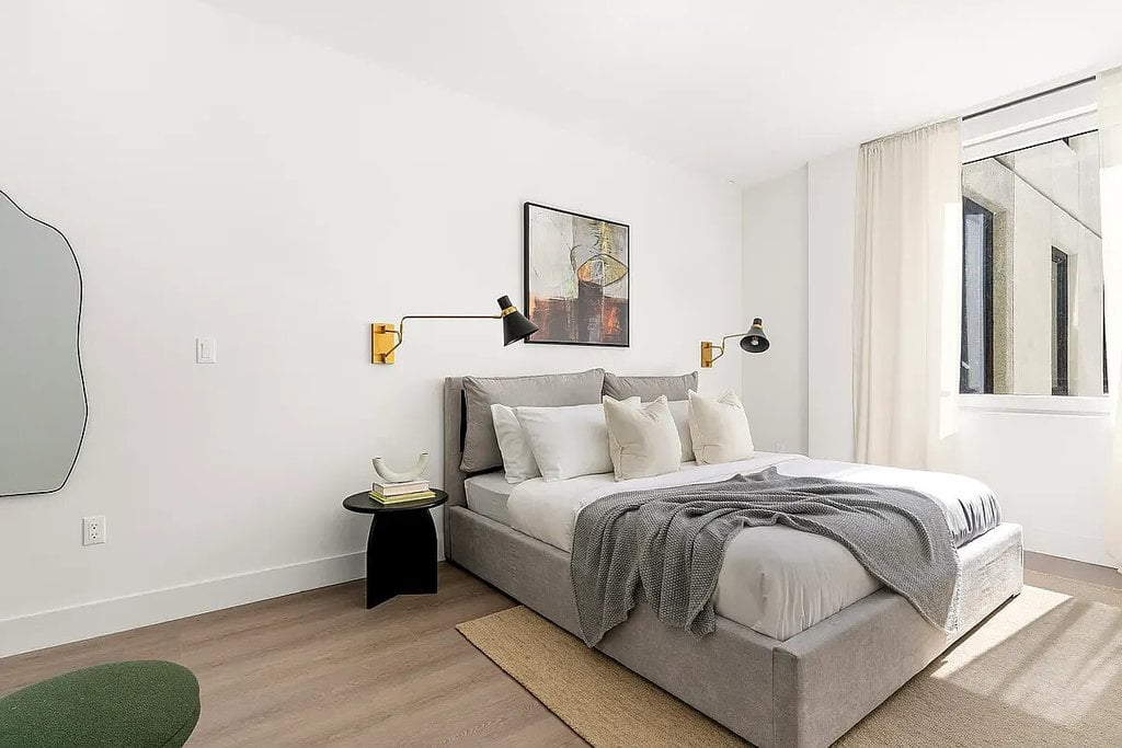 4-34 26th Avenue, Unit 304