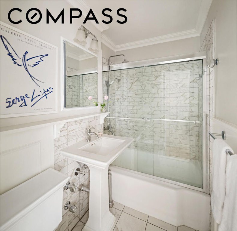 39 Gramercy Park North, Unit 17A photo 5