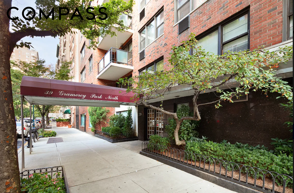 39 Gramercy Park North, Unit 17A photo 7