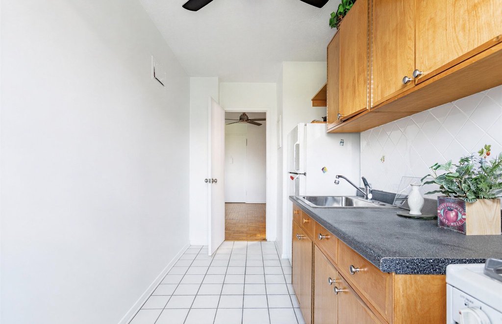 215 Adams Street, Unit 11A photo 12