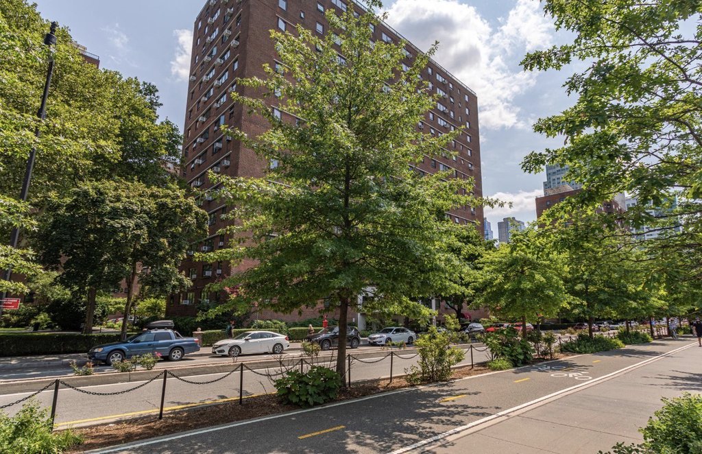215 Adams Street, Unit 11A photo 31