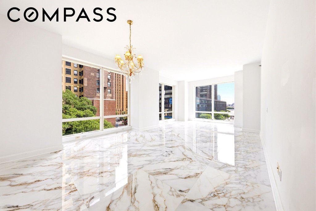 845 United Nations Plaza, Unit 6A photo 3