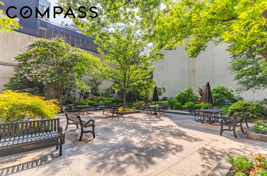 845 United Nations Plaza, Unit 6A photo 36