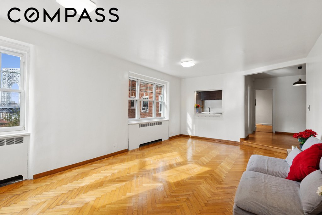 140 Cabrini Boulevard, Unit 23 photo 4