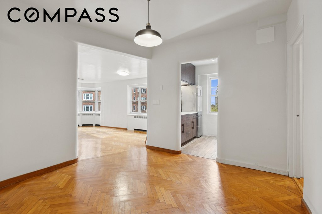 140 Cabrini Boulevard, Unit 23 photo 11