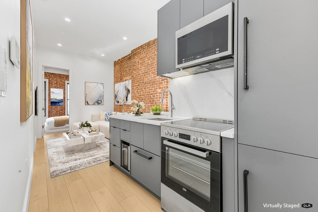356 West 48th Street, Unit 2A photo 6
