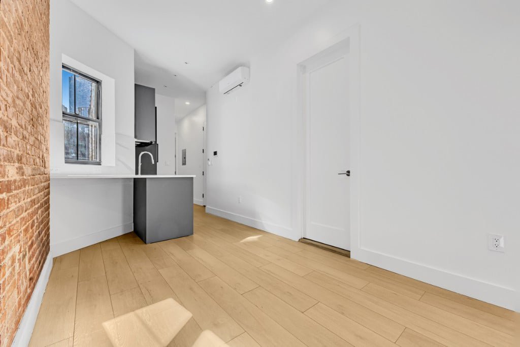 356 West 48th Street, Unit 2A photo 13