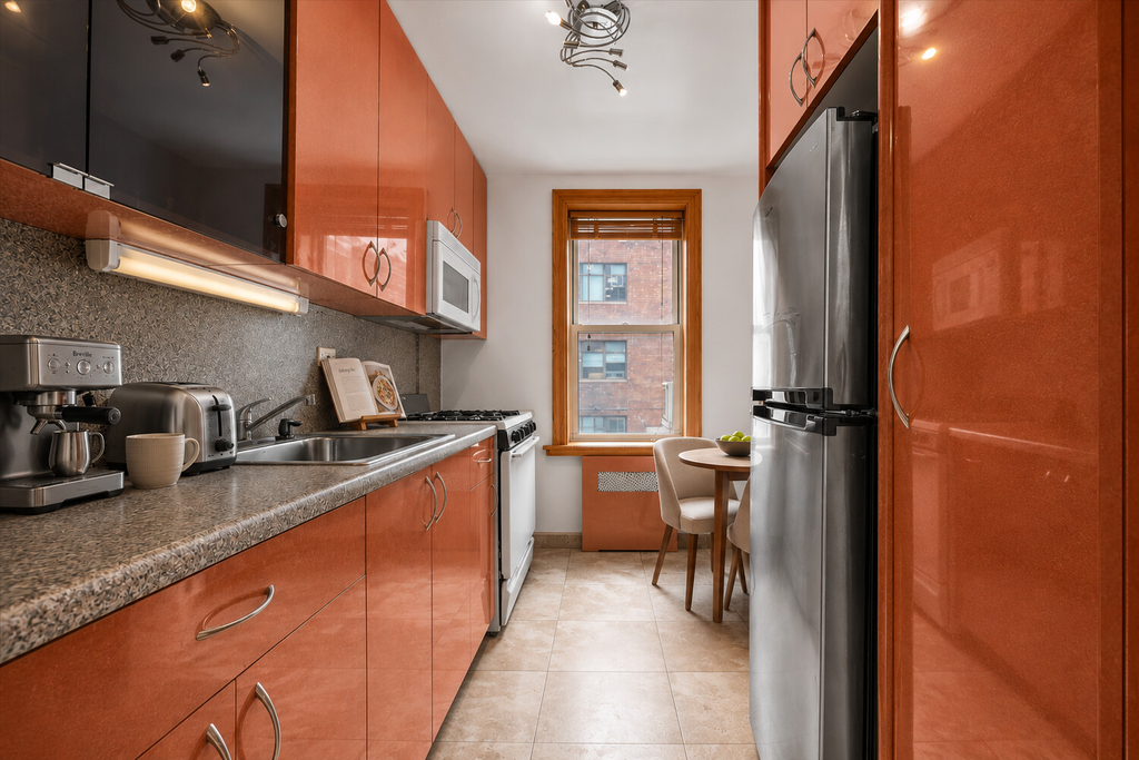 759 East 10th Street, Unit 4A photo 6