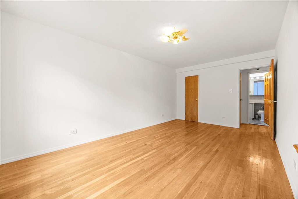 759 East 10th Street, Unit 4A photo 7