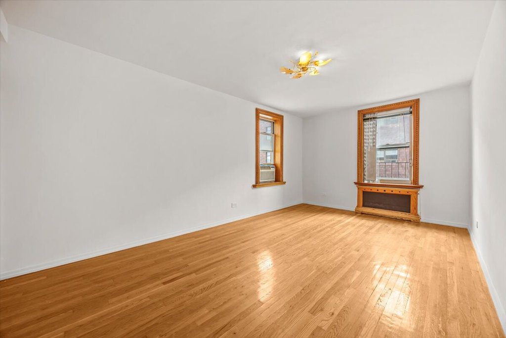 759 East 10th Street, Unit 4A photo 8