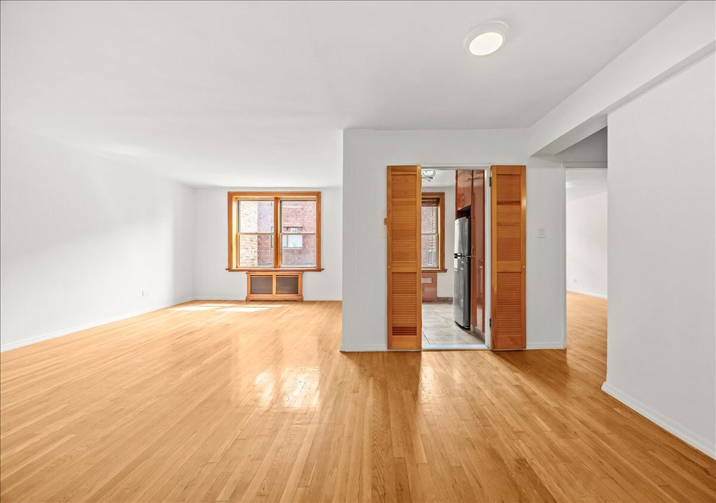 759 East 10th Street, Unit 4A photo 14