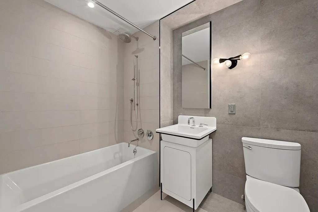 54 Noll Street, Unit 734 photo 6