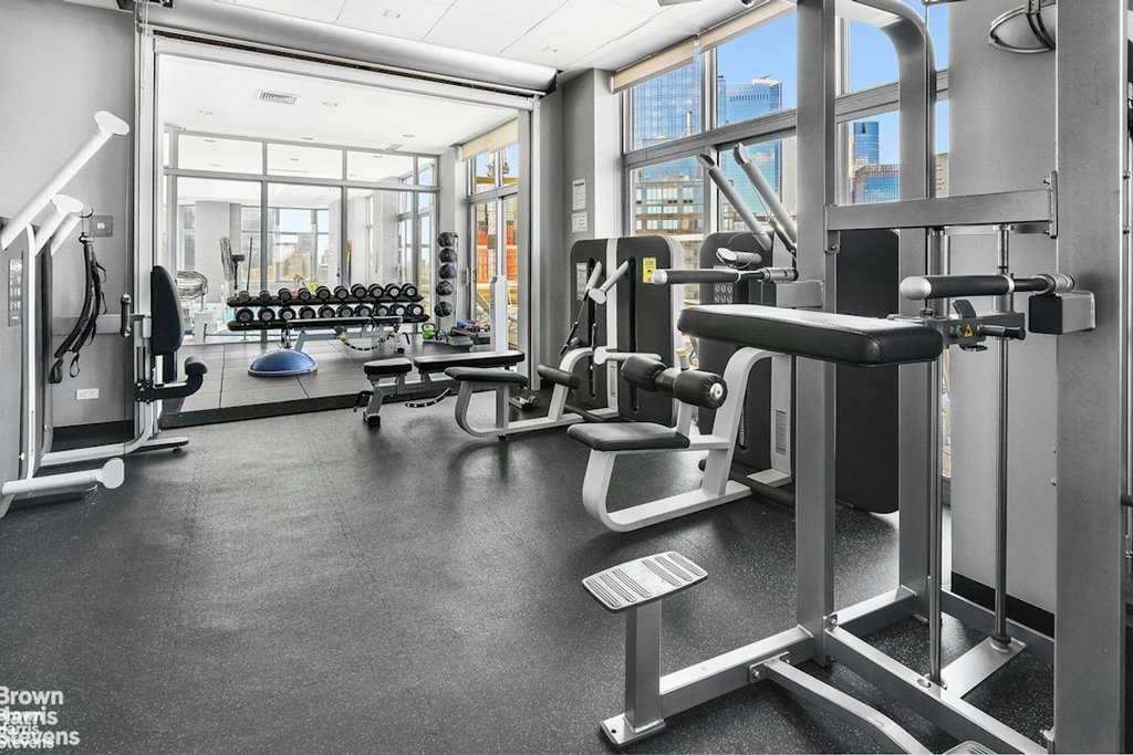 500 West 43rd Street, Unit 15J photo 7