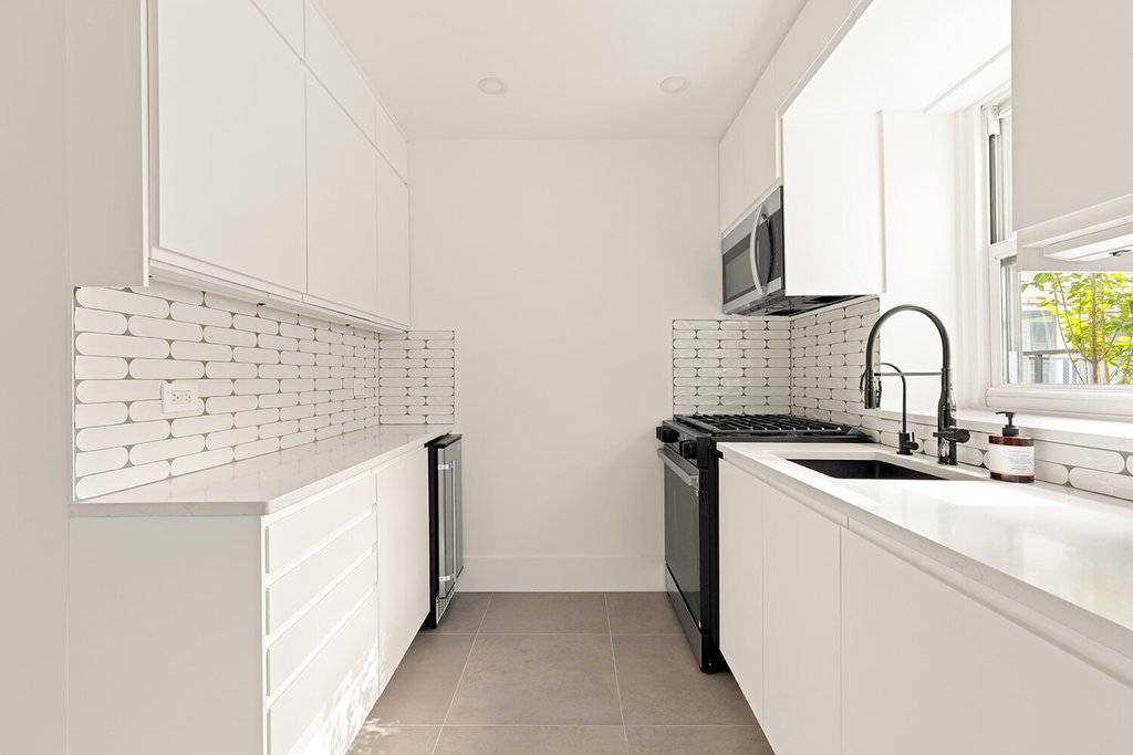 159 West 53rd Street, Unit 11BC photo 5