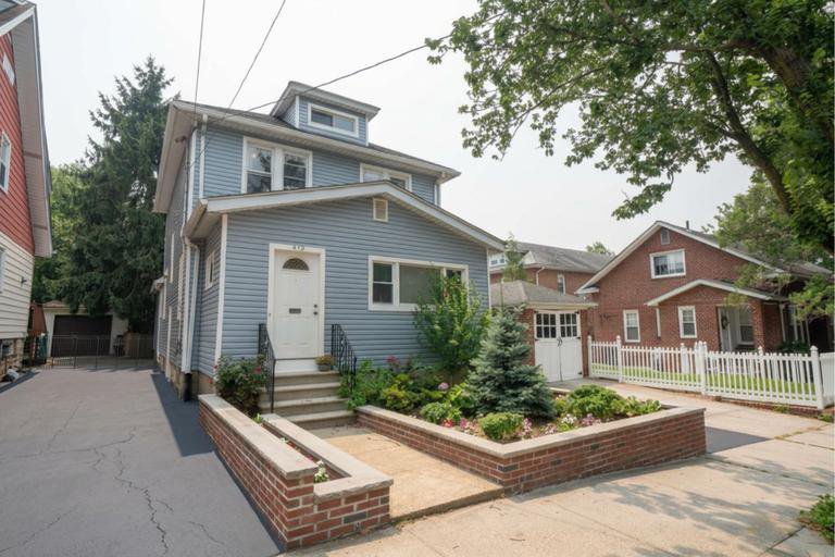 414 East 239th Street