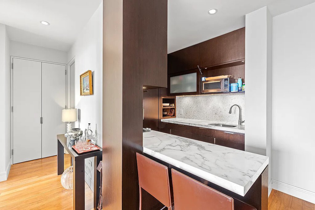 1965 Broadway, Unit 30C photo 3