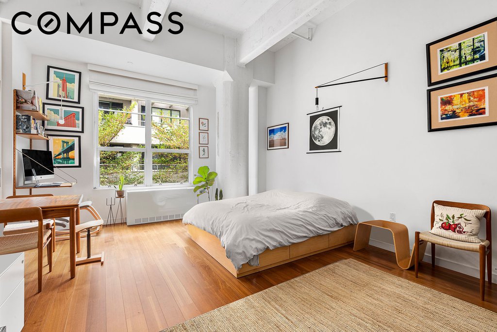 184 Kent Avenue, Unit D408