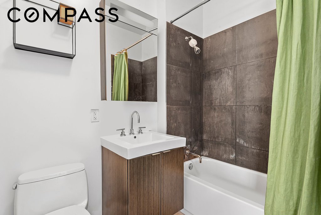 184 Kent Avenue, Unit D408 photo 6