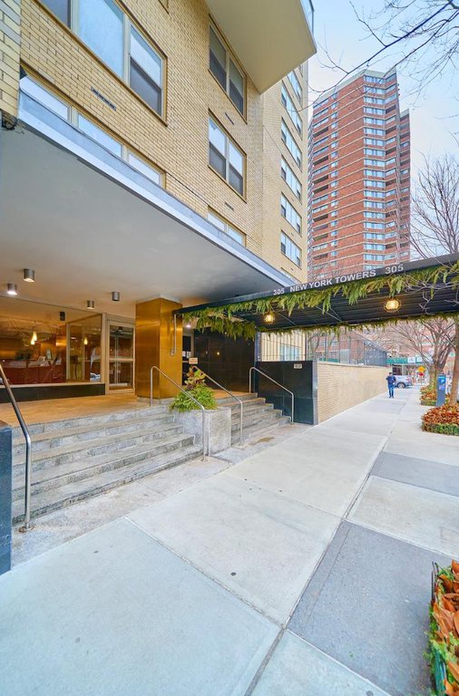 305 East 24th Street, Unit 8H photo 8