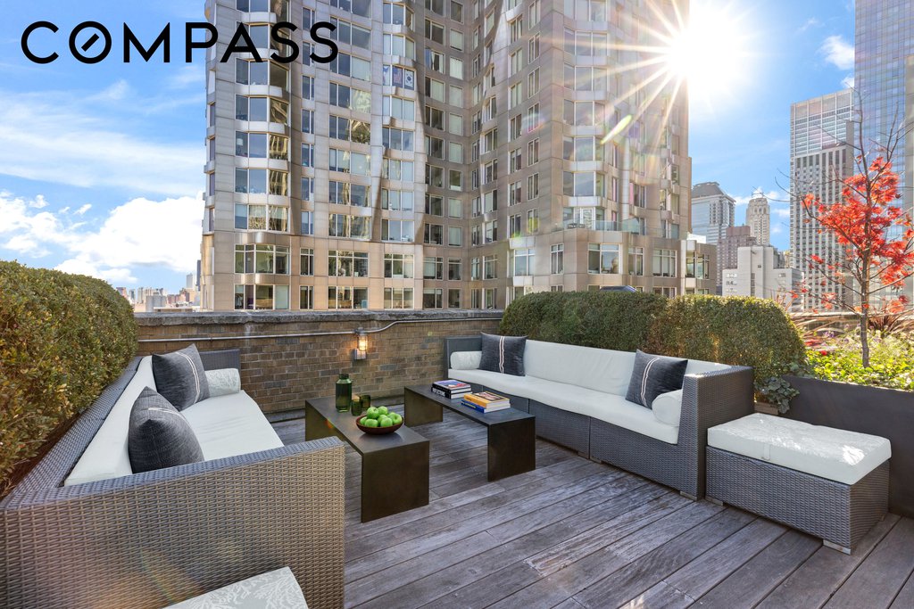 150 Nassau Street, Unit 9F photo 11