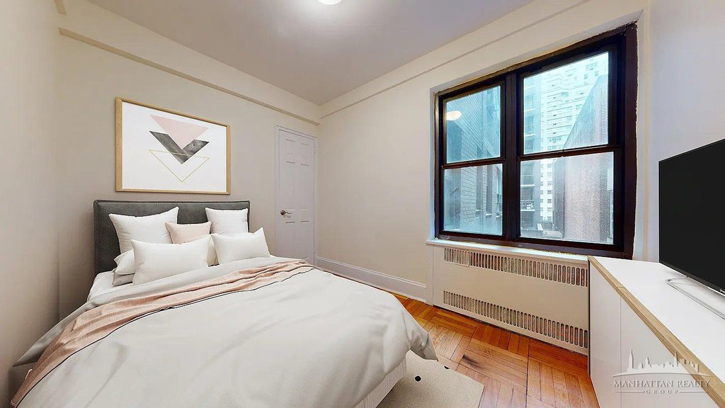 141 East 56th Street, Unit 5C photo 3