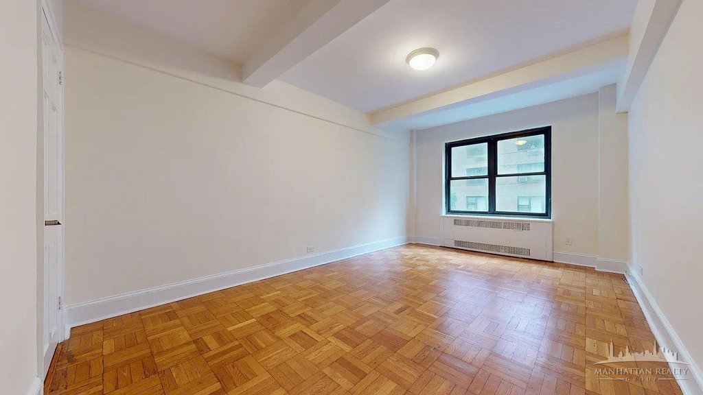 141 East 56th Street, Unit 5C photo 8