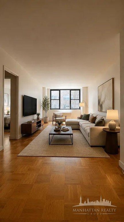 333 East 49th Street, Unit 1S photo 2