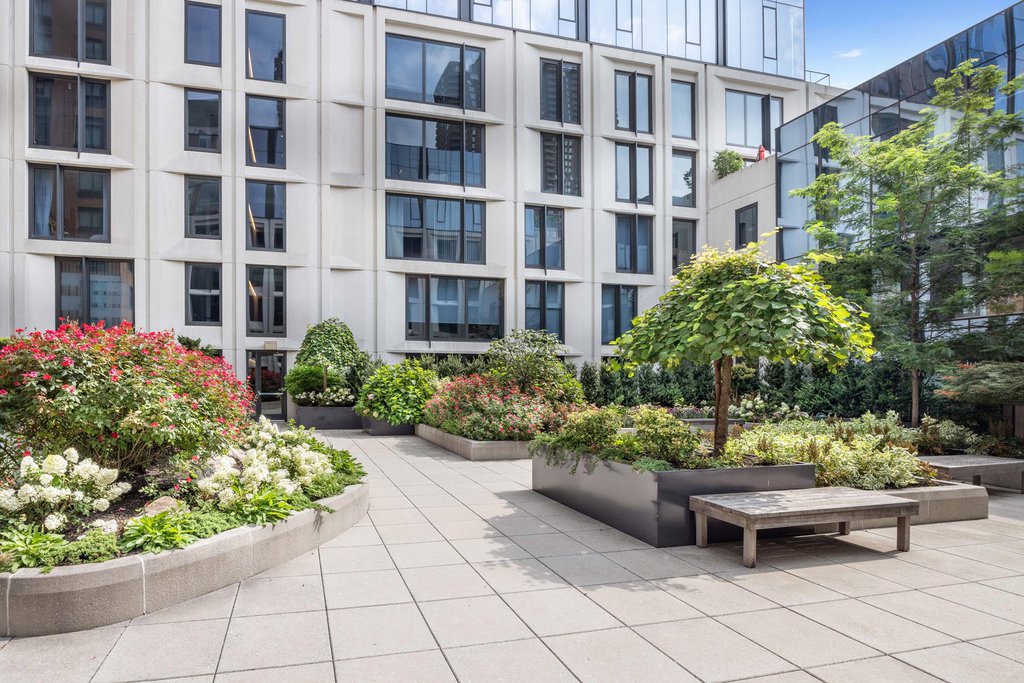 500 West 45th Street, Unit 201 photo 5
