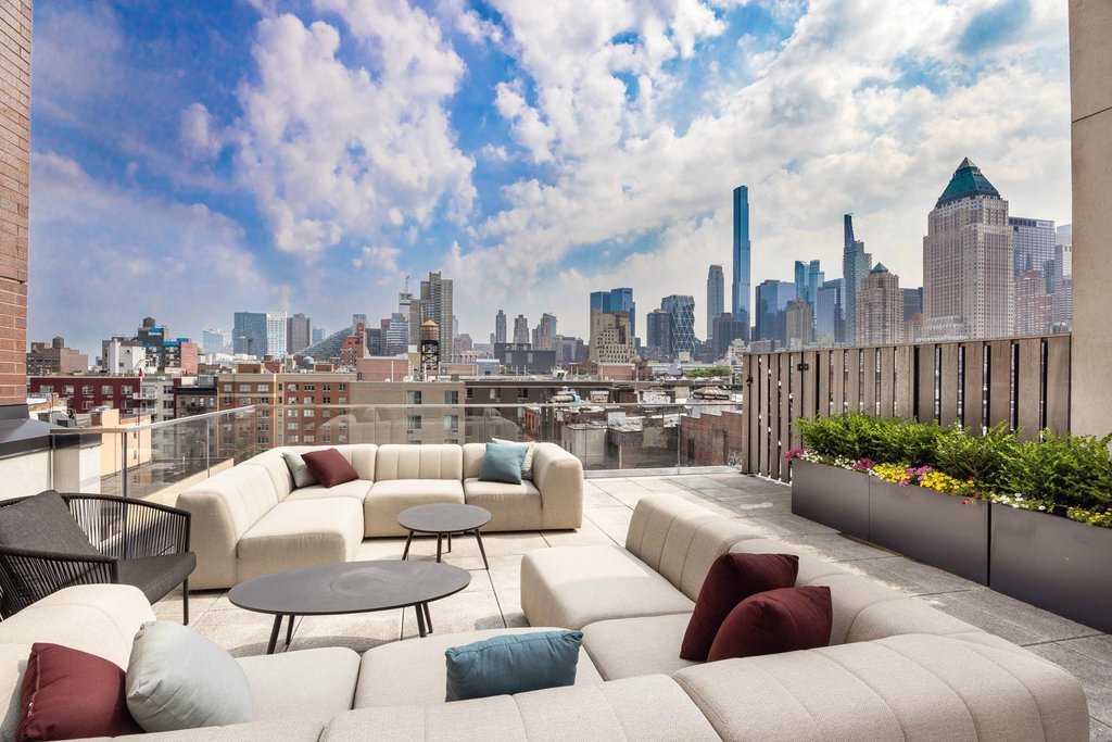500 West 45th Street, Unit 201 photo 7