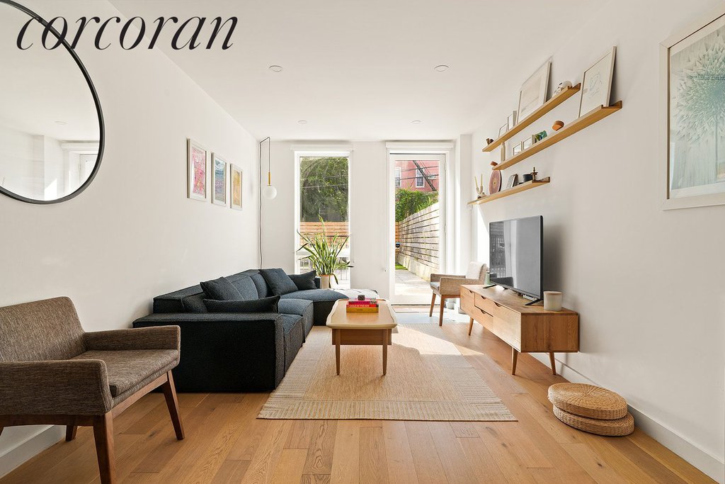 1218 Putnam Avenue, Unit 1B