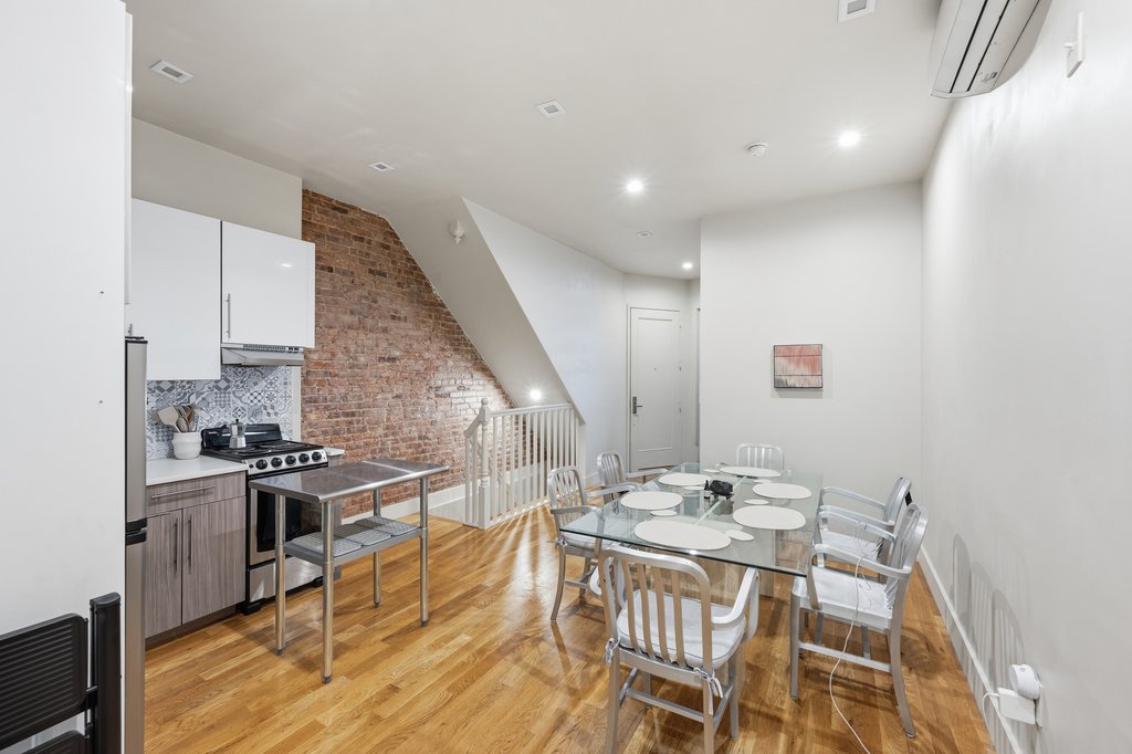 326 Irving Avenue – For Sale photo 3