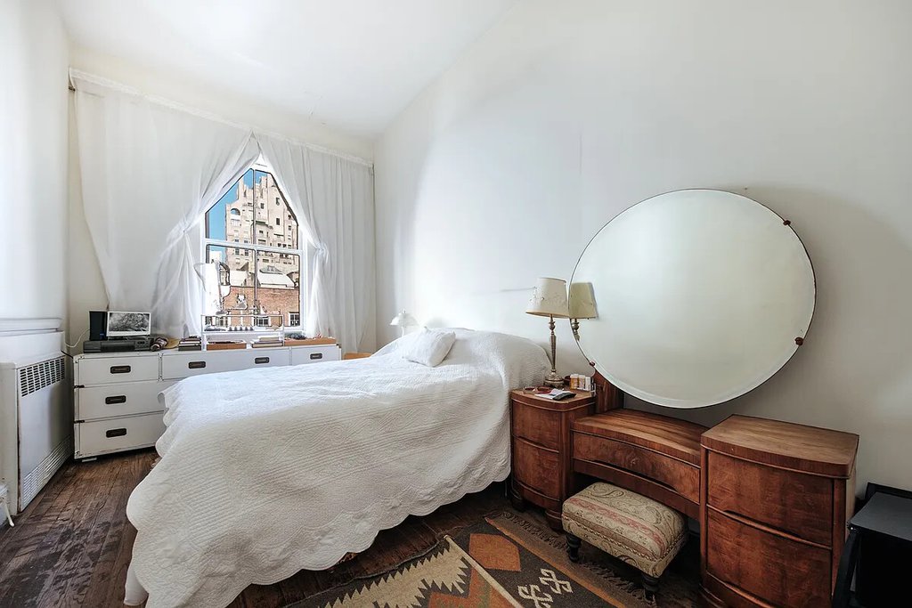 25 East 69th Street, Unit 5T photo 11