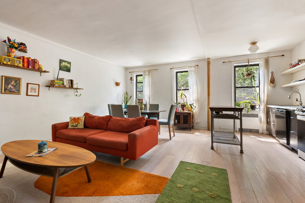192 East 8th Street, Unit 1B