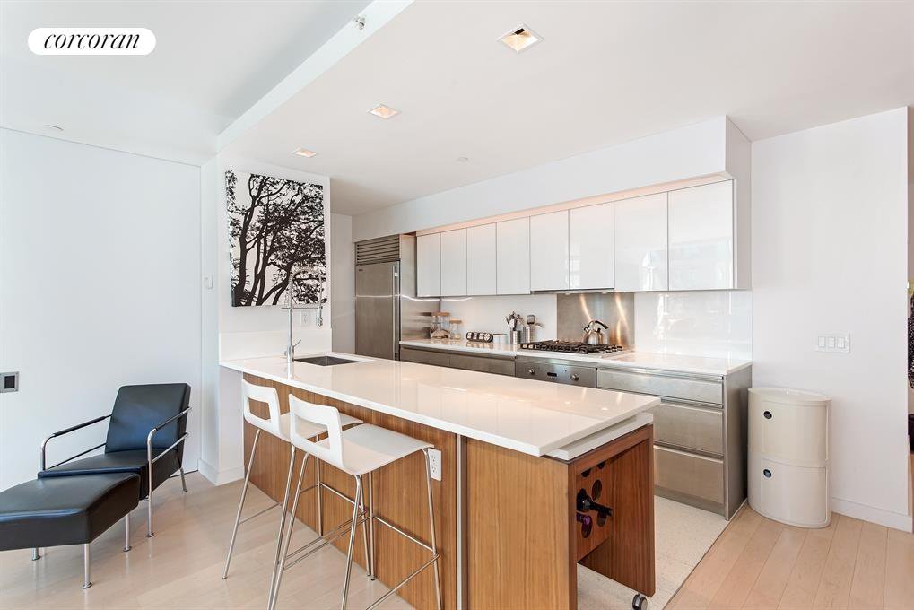 447 West 18th Street, Unit 8B photo 3