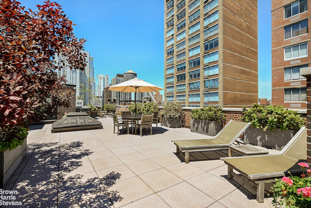 419 East 57th Street, Unit 13B photo 9